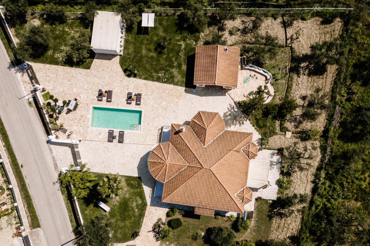 Villa Ellania Ambelokipoi  Bagian luar foto